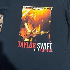 Taylor swift red tour shirt